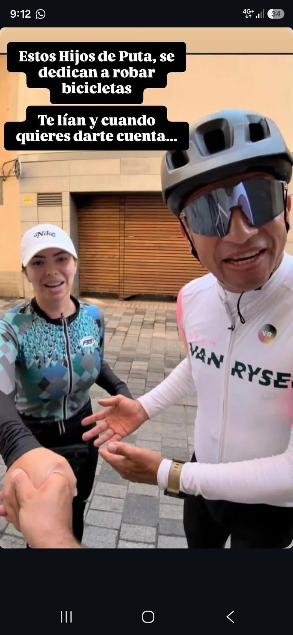 Esta pareja de ciclistas engaña a la gente para que les dejen probar su bicicleta y la roban
