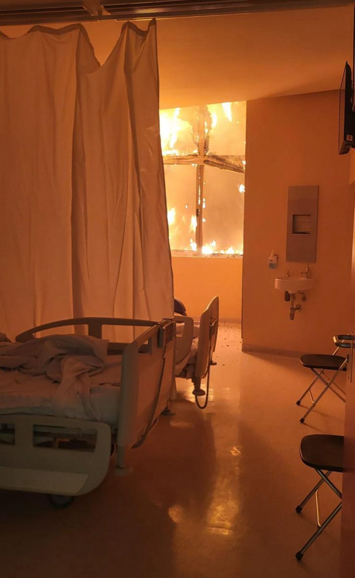 Estas imágenes sí que muestran un incendio en el Hospital de Santa Lucía en Cartagena, Murcia