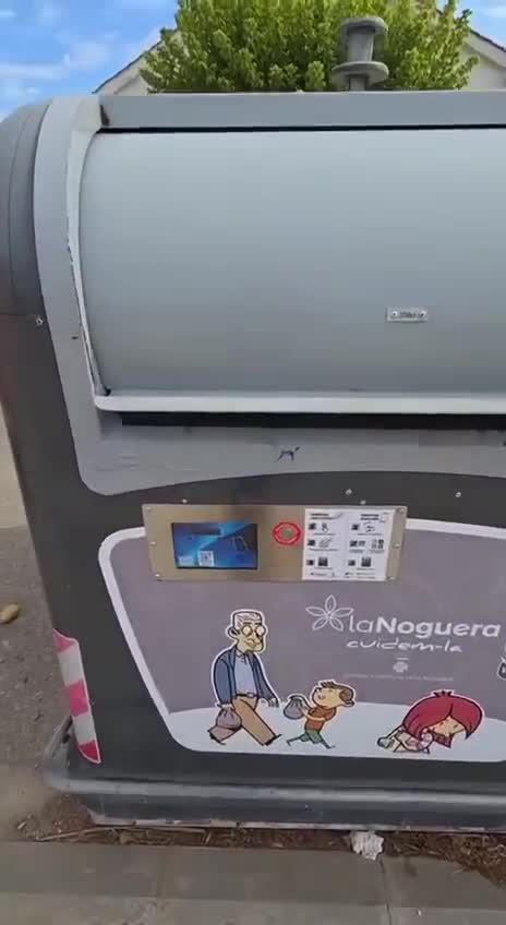 Se necesita una tarjeta para abrir los contenedores de basura
