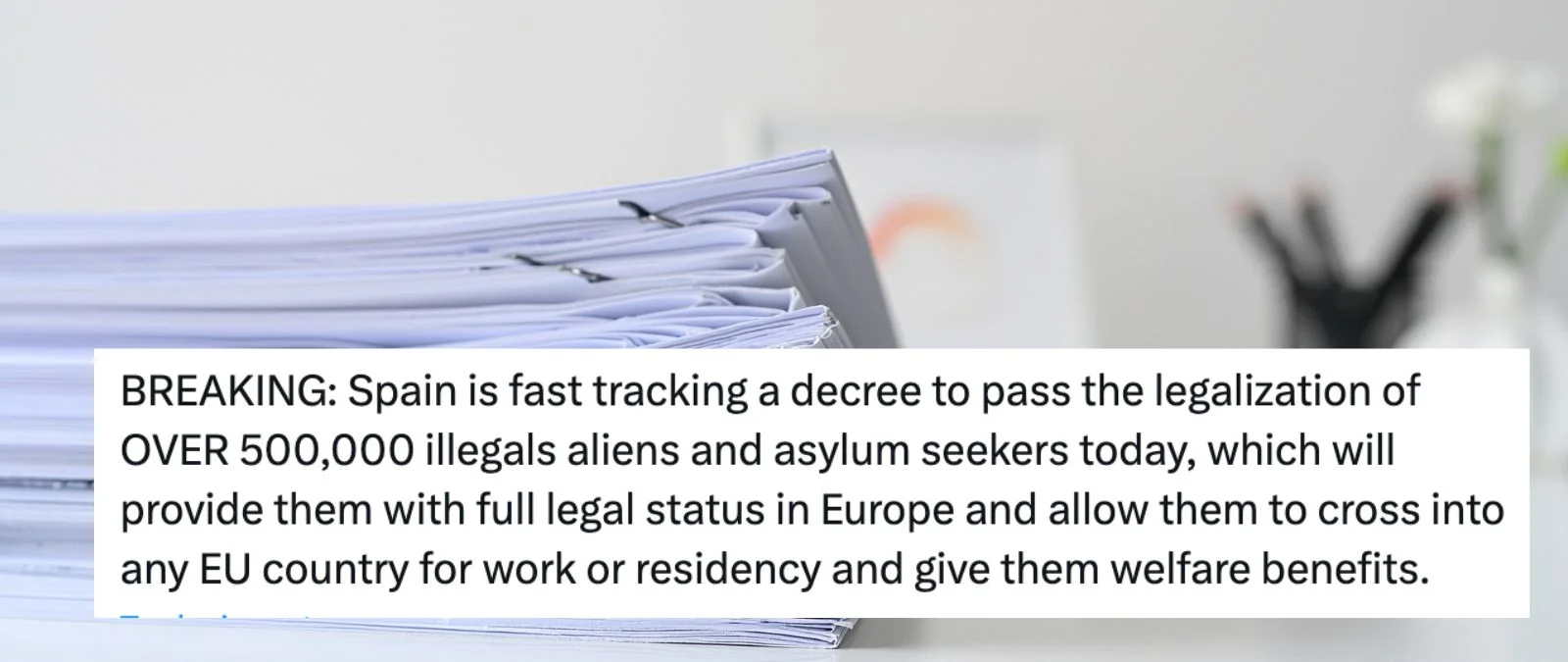 No, las personas migrantes que se beneficien de la regularización extraordinaria no tendrán pleno estatus legal europeo para cruzar a cualquier país de la Unión Europea y quedarse a trabajar o residir