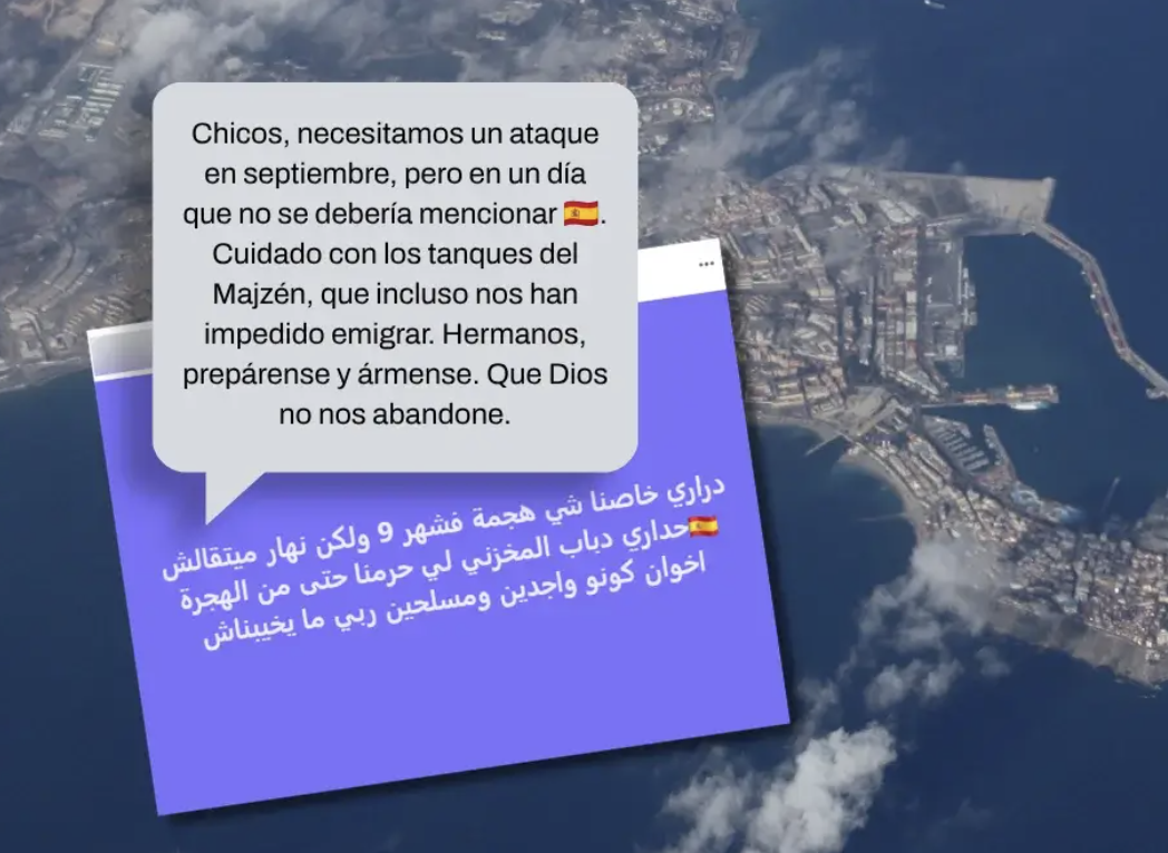 Captura de un mensaje en un grupo de WhatsApp que habla de organizar un ataque en septiembre, sobre una imagen aérea de Ceuta